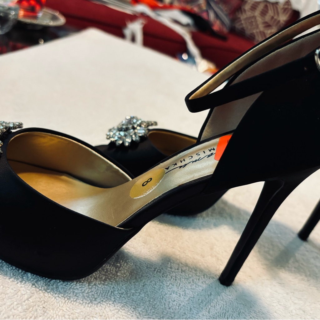 Brand New High Quality Satin Heels By Badgley Mischka  Box 49